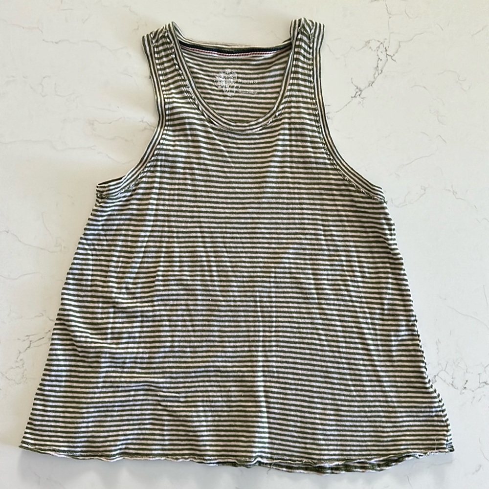 Pilcro striped swing tank